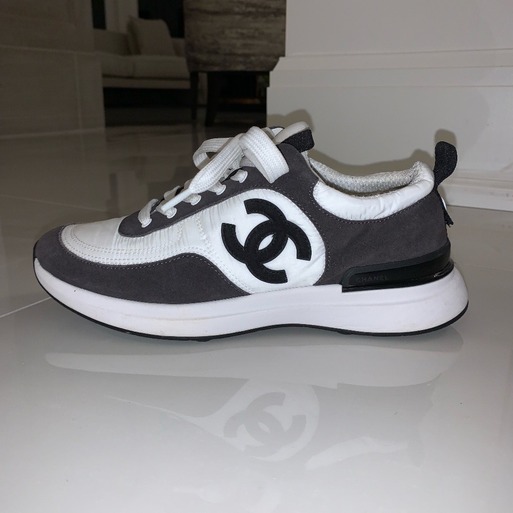 CHANEL CC SNEAKERS